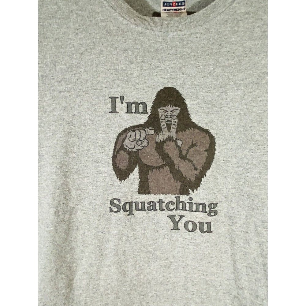 Sasquatch Mens T-Shirt Tee Size Small Gray Short Sleeve Cotton Bigfoot Jerzees